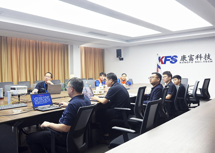 中國船級社CCS武漢分社王軍創新工作室赴企業開展技術培訓